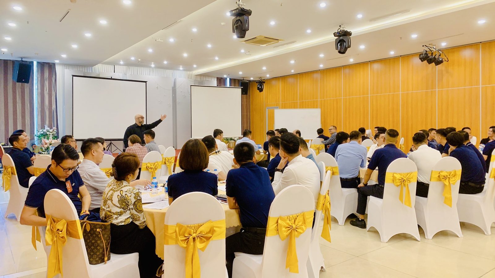 Ban Viet - Leading by Emotional Intelligence