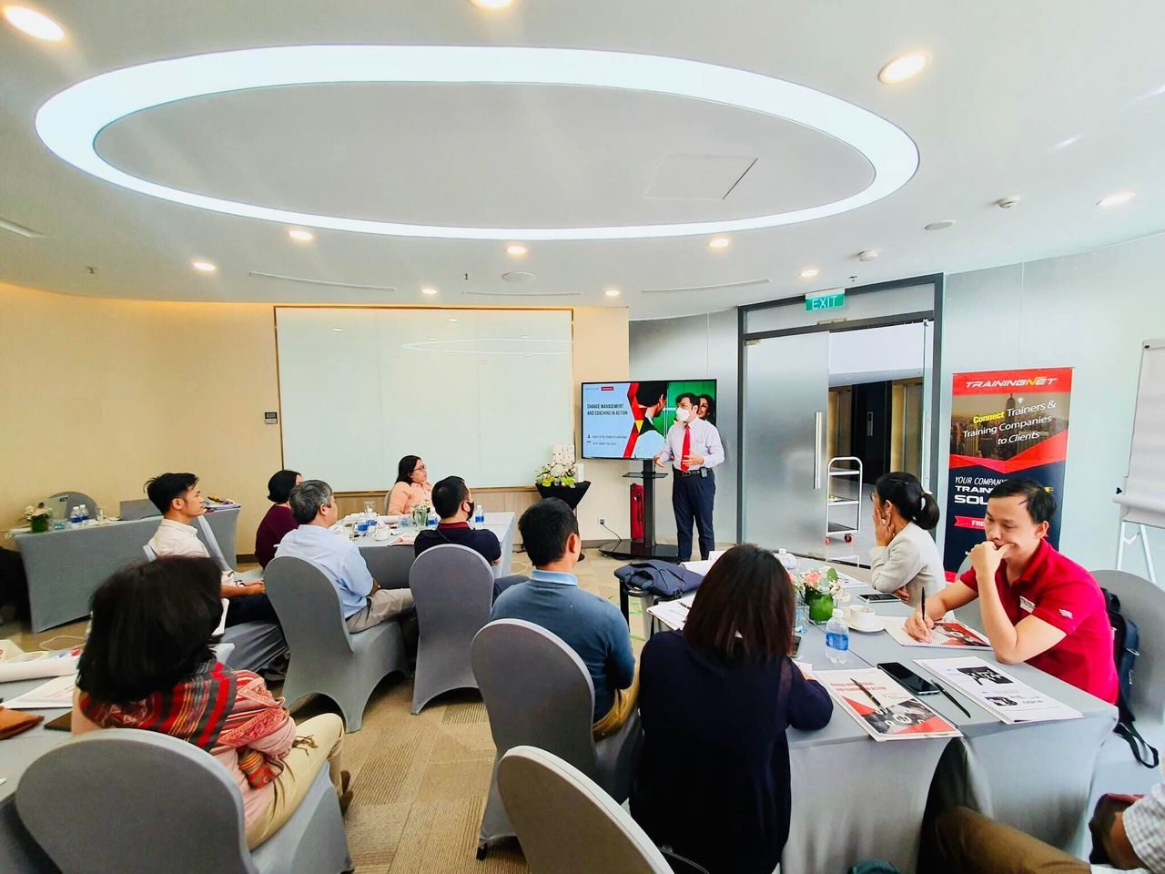HMClause - Change Management and Coaching in Action