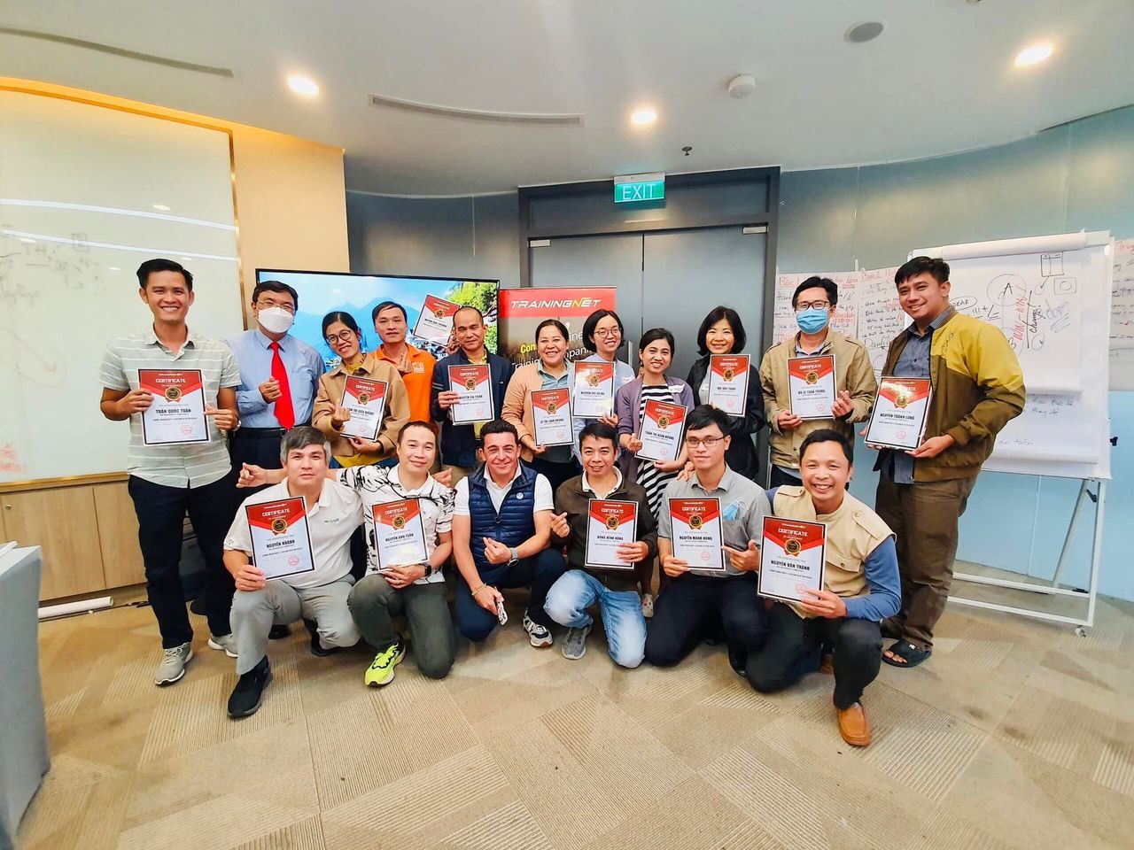 HMClause - Change Management and Coaching in Action